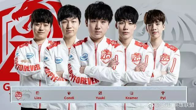 在门将出击 在门将出击