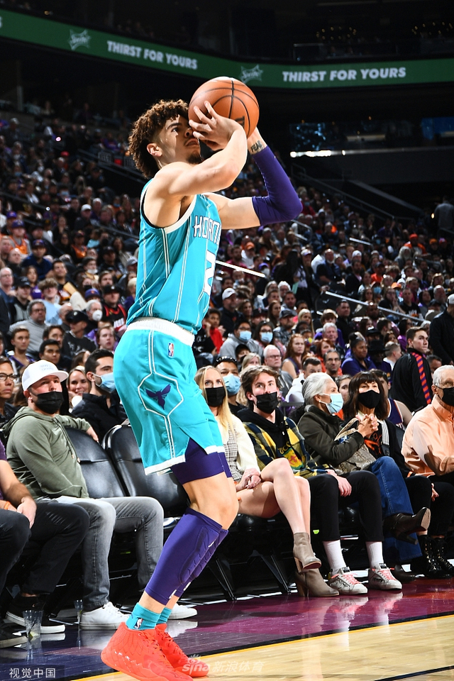 防守稳健 防守稳健